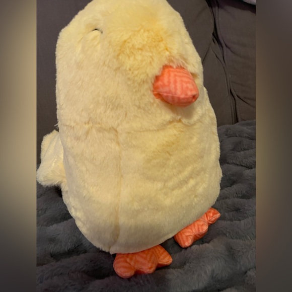 Cupcakes & Cashmere Easter Chick Faux Fur Plush Pillow NWT - Picture 2 of 6